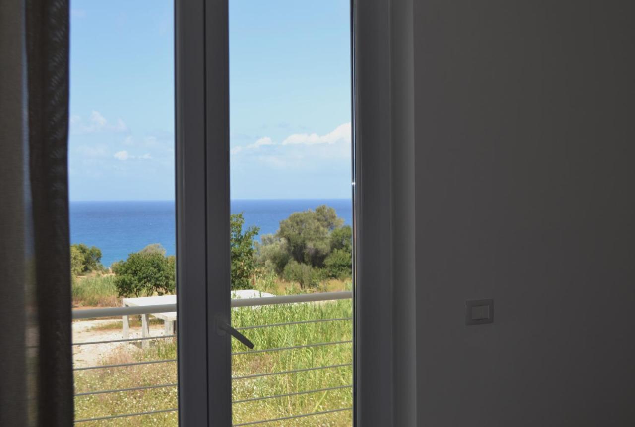 Campus Dei - Tropea Rooms エクステリア 写真