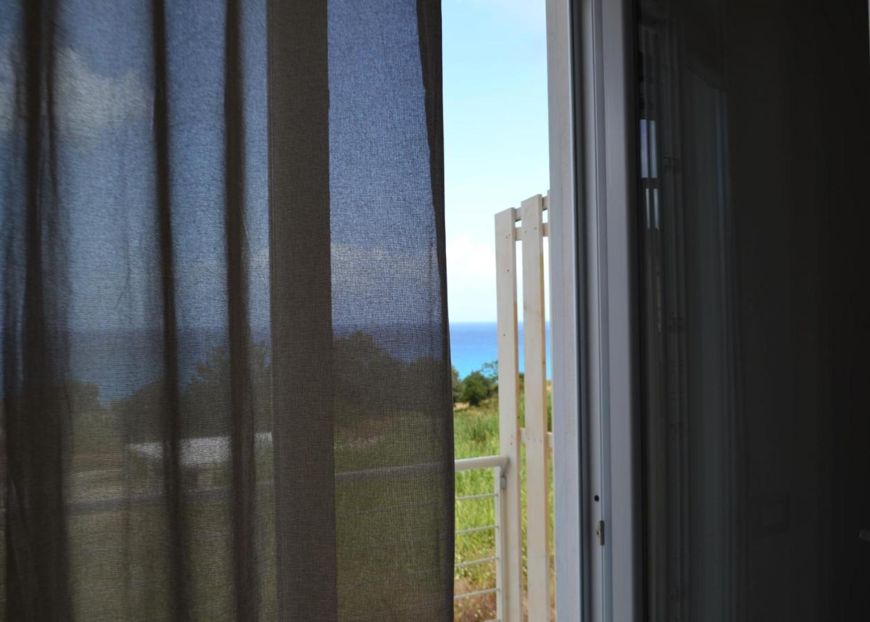 Campus Dei - Tropea Rooms エクステリア 写真